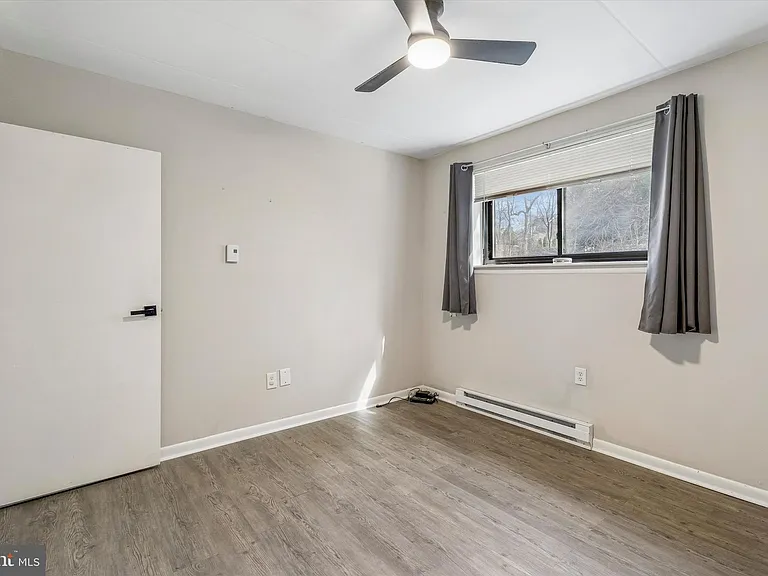 400 Glendale Rd #D-44 — Photo 13