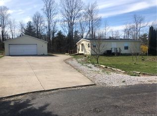 6725 Harrison Trail Ct NE, Georgetown, IN 47122