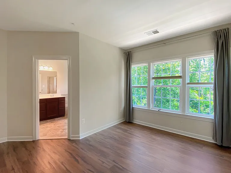 9706 Braidwood Ter — Photo 27