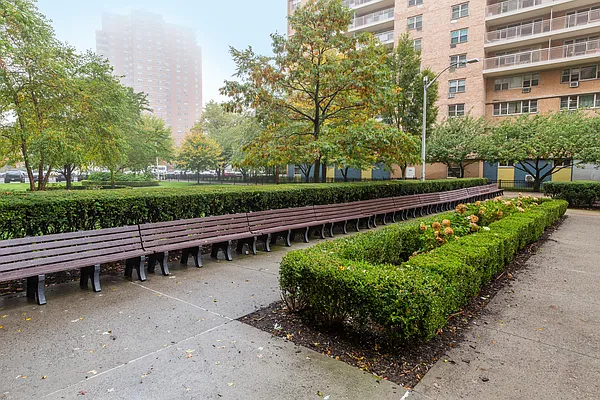 Sold by Remax Edge | media 11