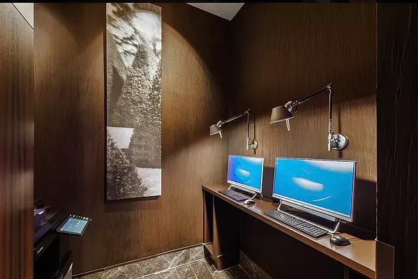 Rented by Level Group | media 6