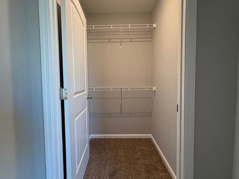 2011 Dolly Dr — Photo 8