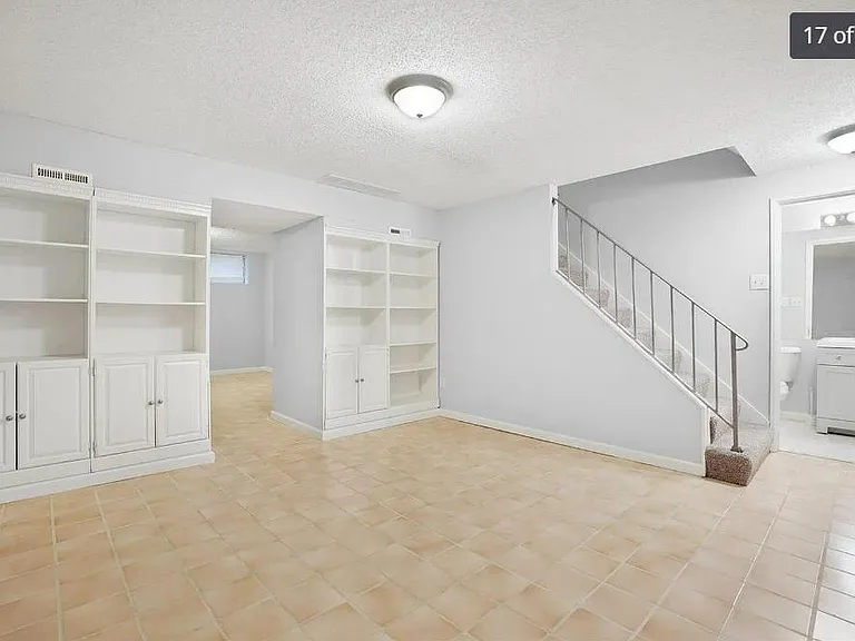 10451 Corbeil Dr — Photo 11