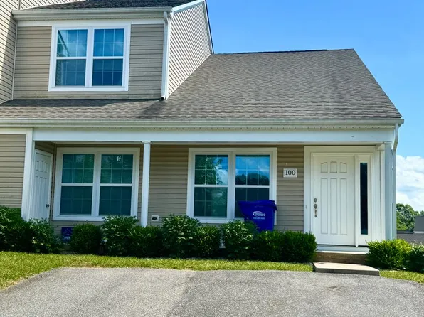 100 Twig St, Christiansburg, VA 24073