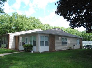 421 Weymouth Ct UNIT D, Ridge, NY 11961