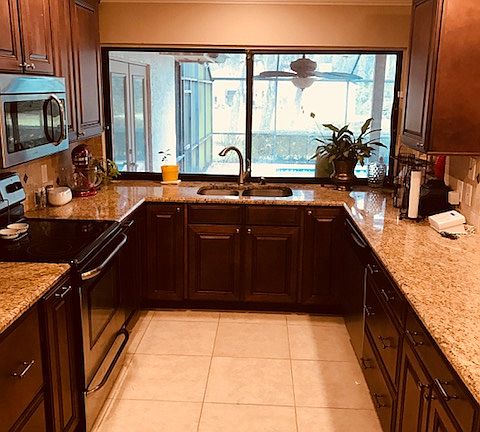 5th image of 382 Forest Park Cir