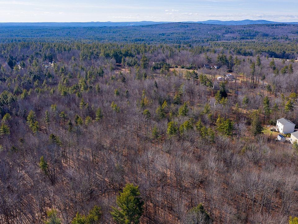 2nd image of 32 Jim Grant Rd