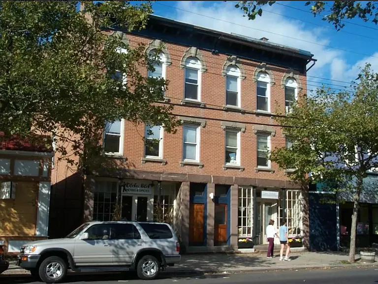 924 State St #7 — Photo 2