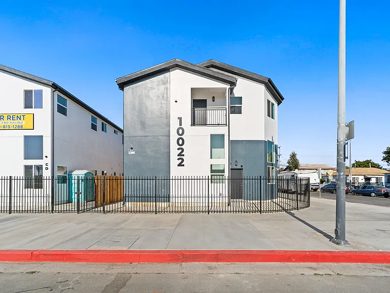 10020 S Broadway #10020-C — Photo 2