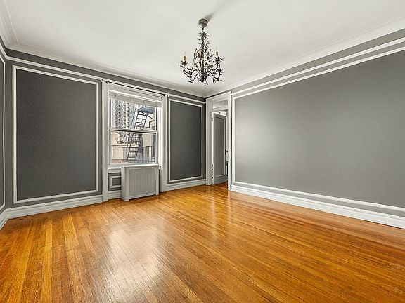 4th image of 59 Pineapple St APT 6A