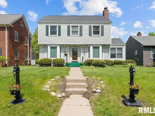 2929 25th Ave #A, Moline, IL 61265