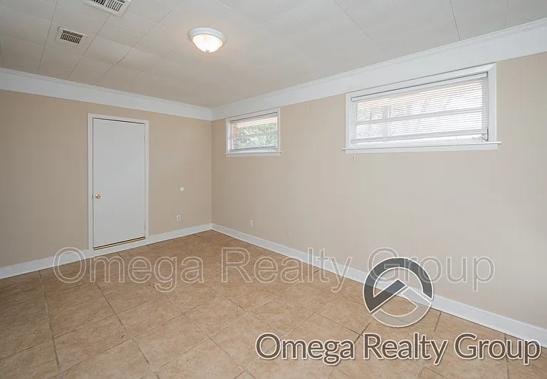 64 Salem Dr — Photo 8
