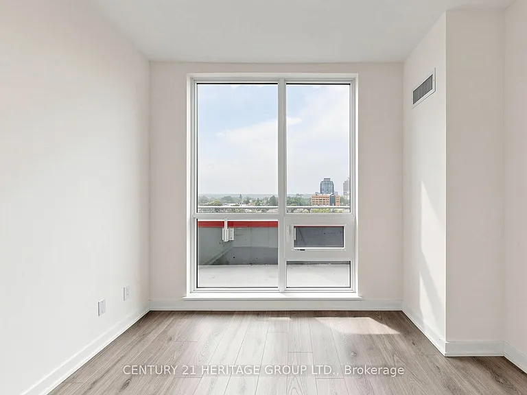 8888 Yonge St #718 — Photo 27