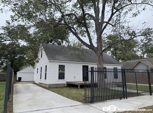 7023 Linden St, Houston, TX 77087
