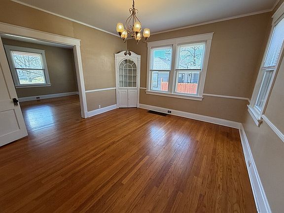 5th image of 340 E Mills Ave