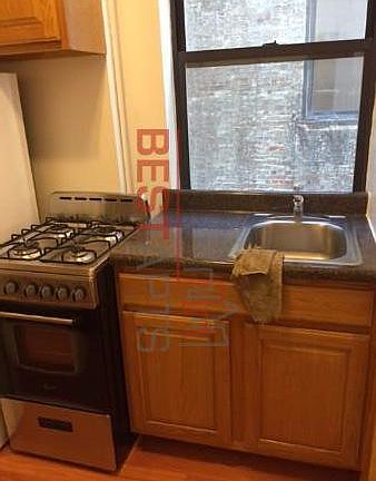 2nd image of 530 E 13th St APT 12