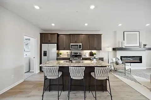 3 bed, 2091 sqft, $2,900 — Photo 1