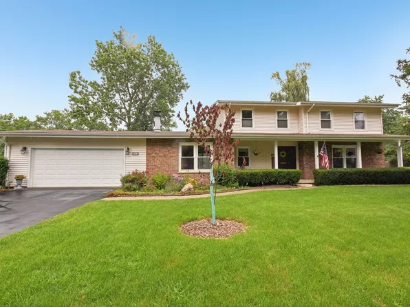 915 Talbot Ave, Lake Bluff, IL 60044