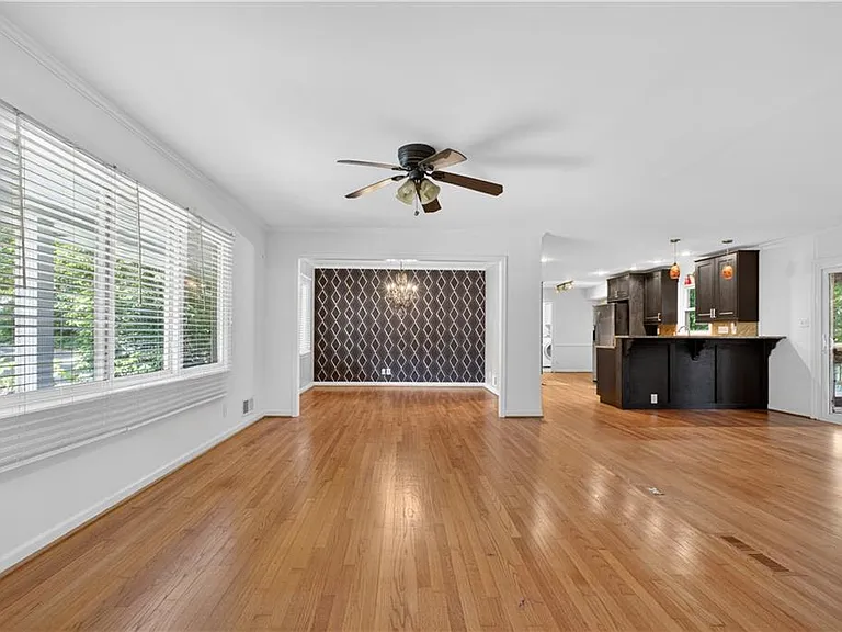 4820 Summerford Dr — Photo 2
