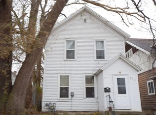 319 E Main St, Mankato, MN 56001