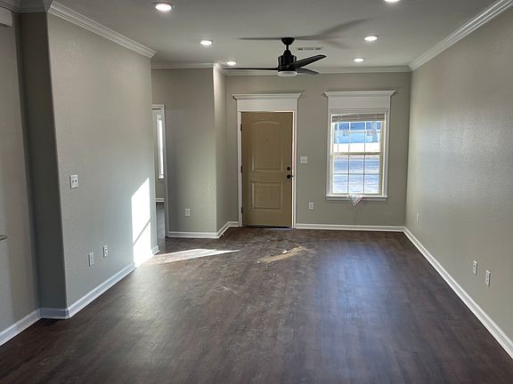 2nd image of 1109 W 3rd Ave #A