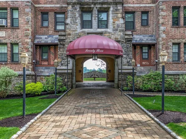 23 Old Mamaroneck Road #3G, White Plains, NY 10605