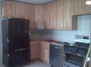 654 E 180th St, Bronx, NY 10457