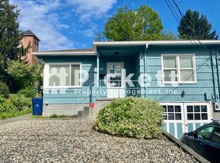 1140 Perry Ave, Bremerton, WA 98310