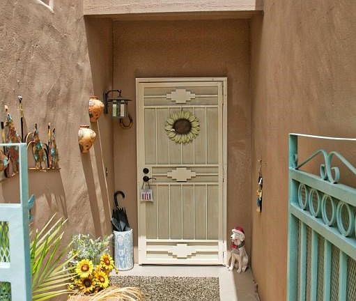 Front Courtyard Entry