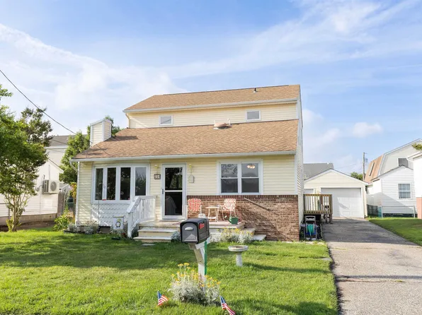214 Sunray Rd, Villas, NJ 08251