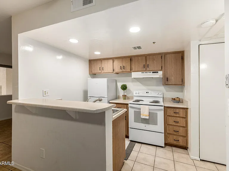 12123 W Bell Rd #110 — Photo 8