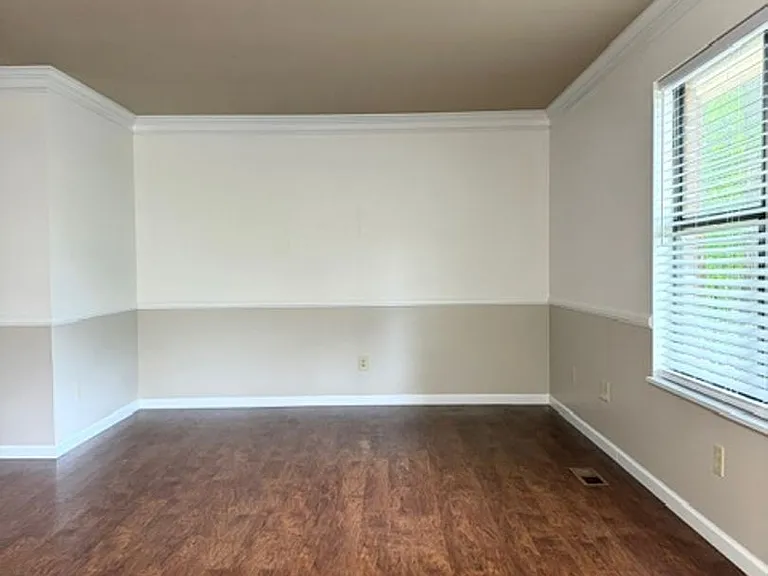 873 Blythewood Rd SW — Photo 3