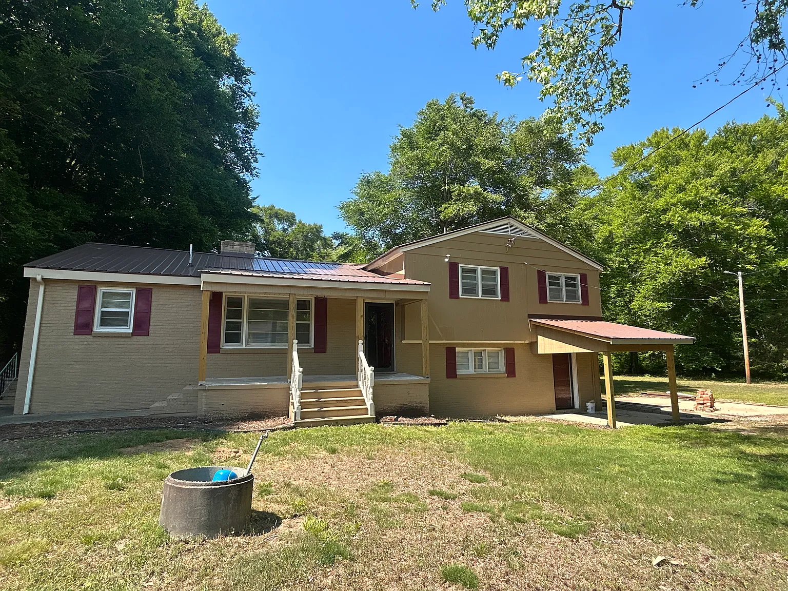 3 bed, 2.5 bath, 2100 sqft, $1,800 — Photo 1