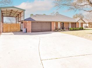 1428 Sandy Beach Rd, Azle, TX 76020