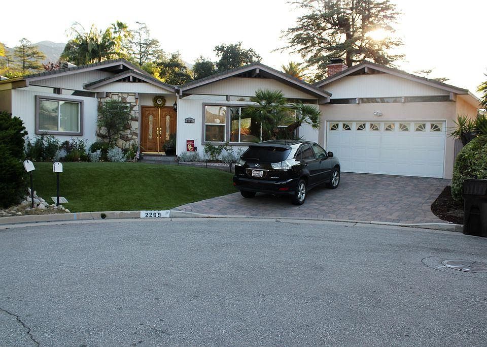 1st image of 2269 Saranne St