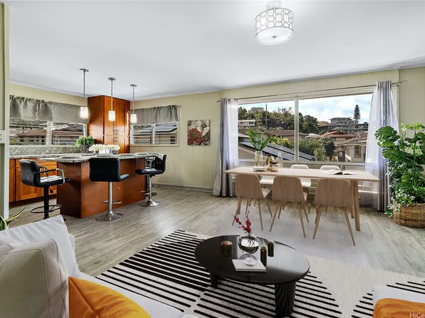 1727 Ema Pl, Honolulu, HI 96819