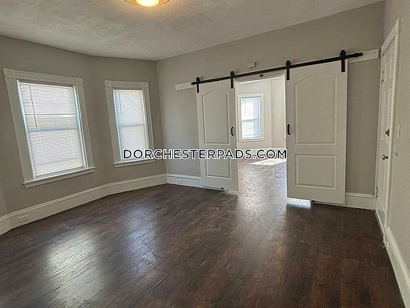 2nd image of 72 Stanton St APT 2