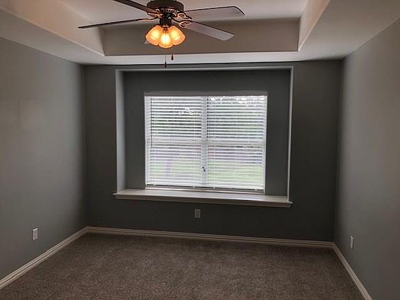 5th image of 1742 Avenue E