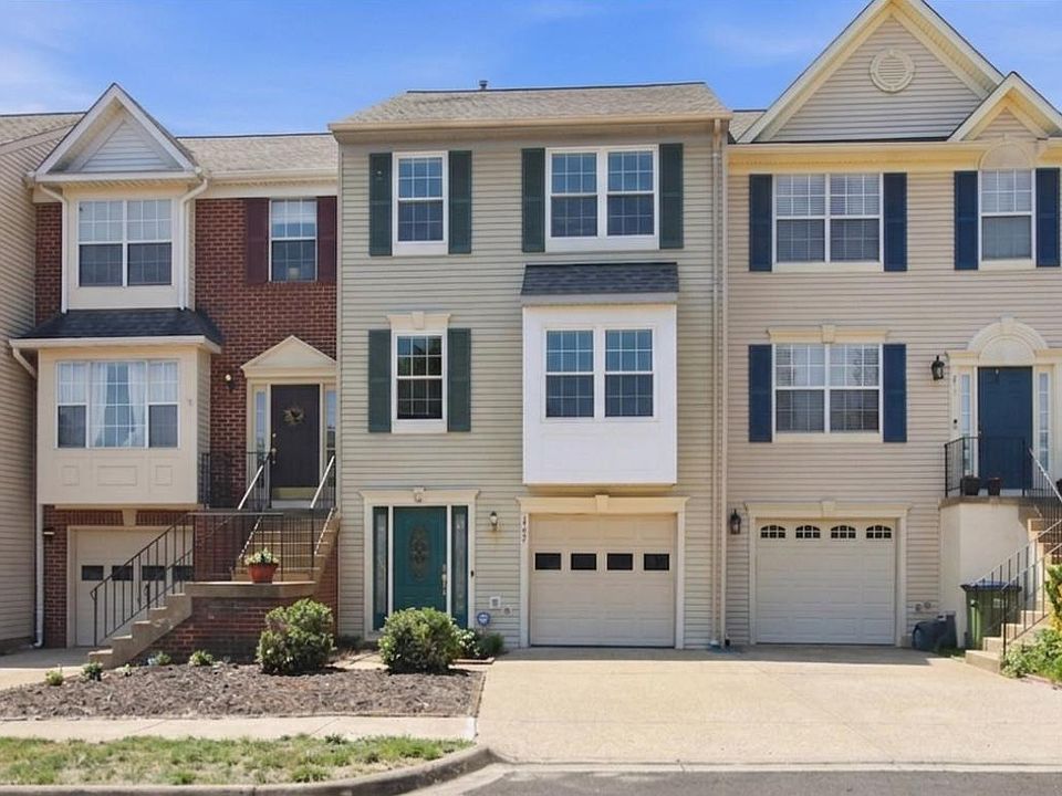 1st image of 309 Barrows Ct