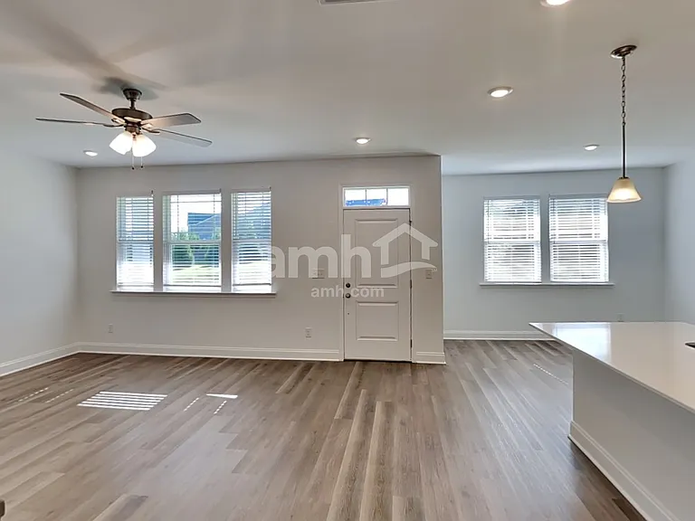 214 Argea Dr — Photo 5