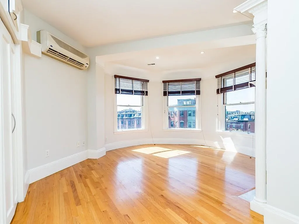 Building Photo - 492 Massachusetts Ave #52