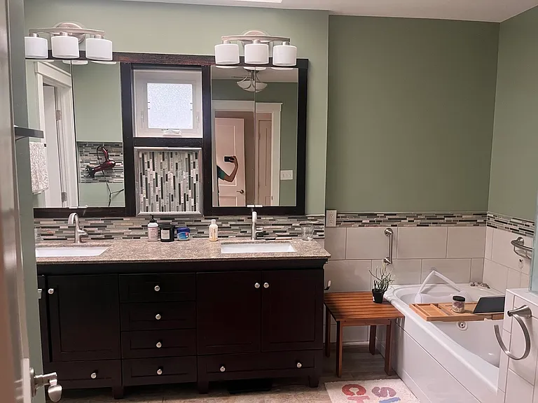 820 Stanfield Dr — Photo 10