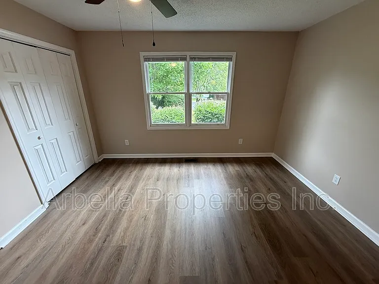 117 Rowe Ln #5 — Photo 13