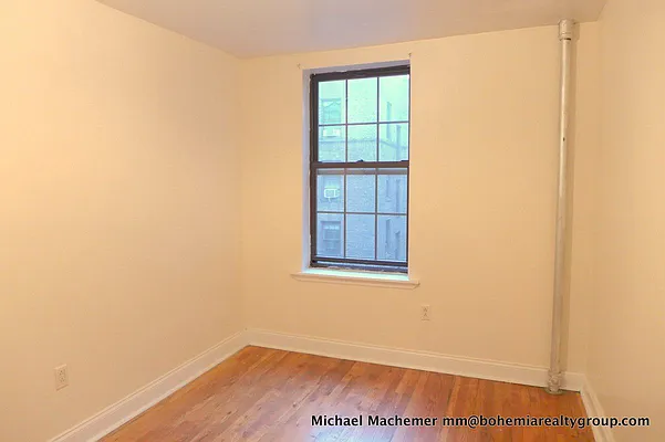 Rented by Bohemia Realty Group | media 12