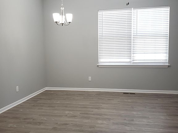 5th image of 8327 N Nodaway Ave #8327