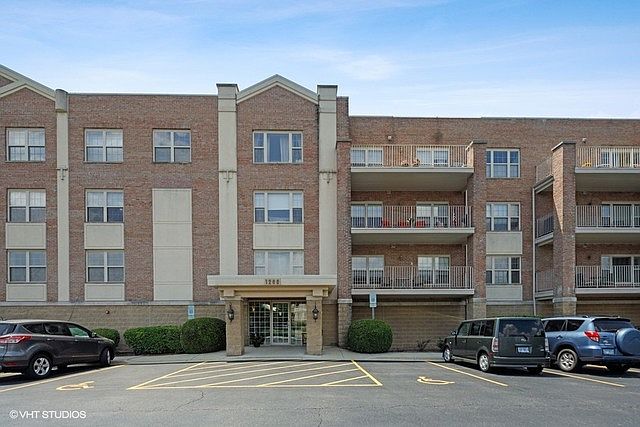 1st image of 1200 S Prospect Ave Unit 304