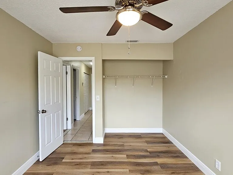 4795 Orleans Ct #B — Photo 25