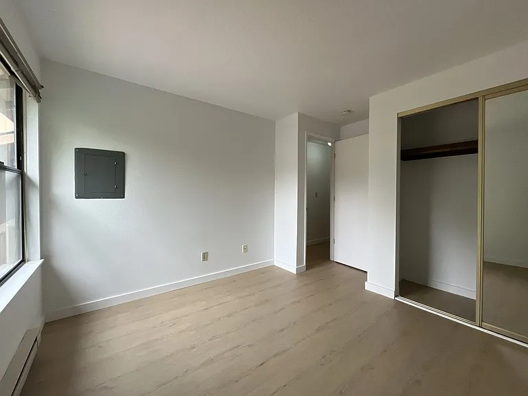 4634 SW Vermont St #4 — Photo 25