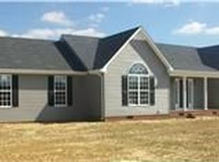 29 Hunters Ridge Dr, Fayetteville, TN 37334