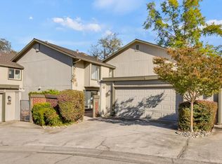 8851 Bluff Ln, Fair Oaks, CA 95628